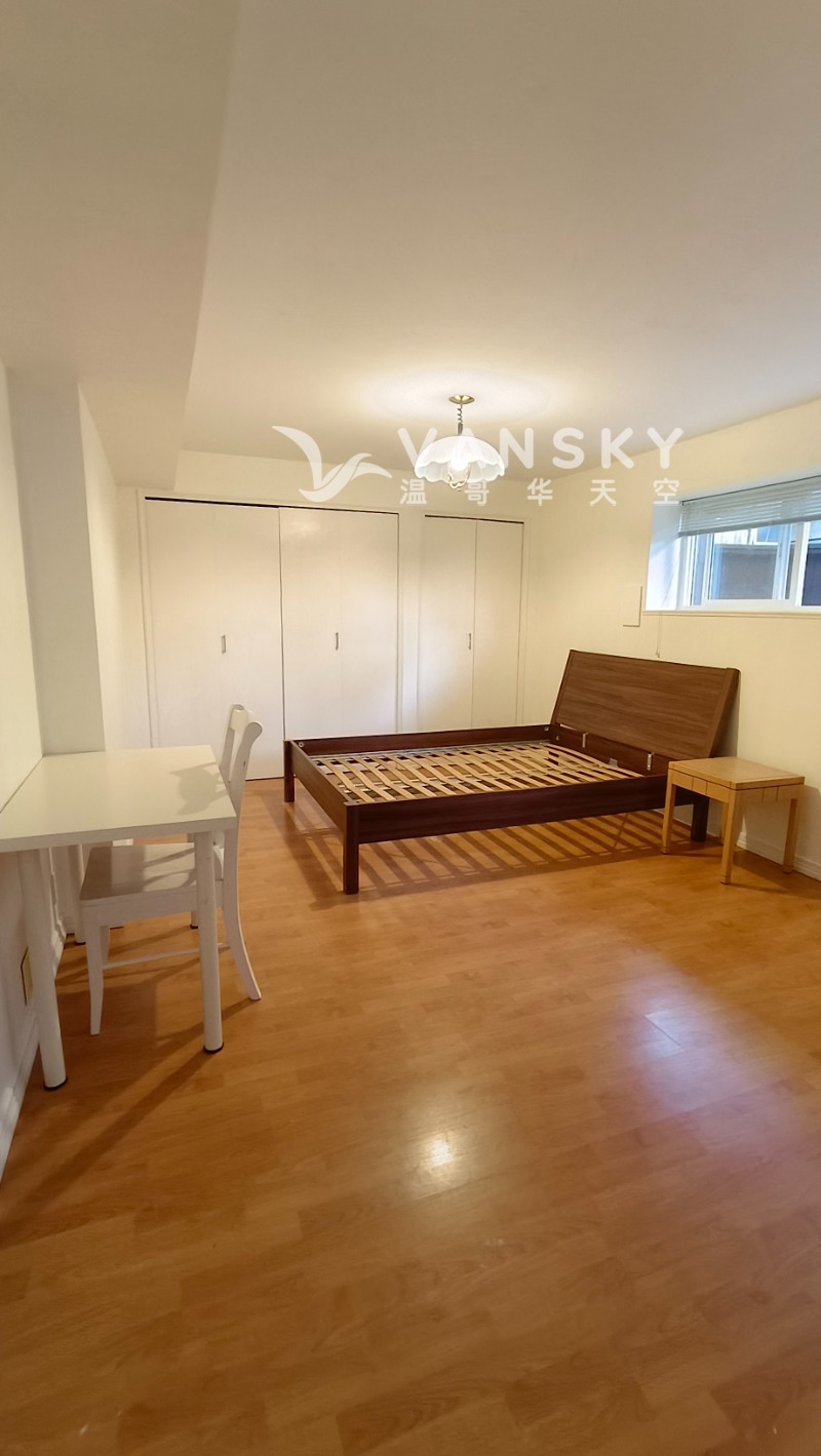 260108183059_room b.jpg